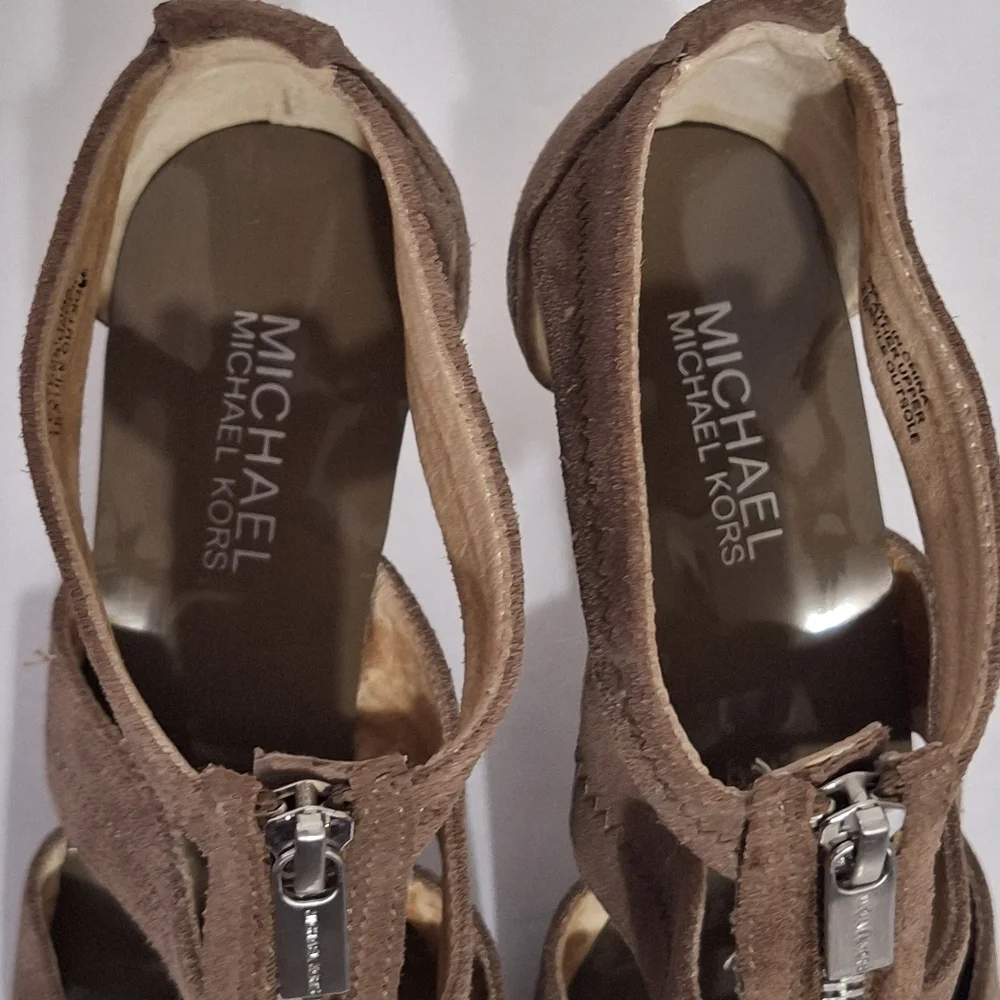 Michael Kors Berkley T Strap Zip Up Taupe Suede Leather Sandal Heels Size 8 M - Picture 9 of 13